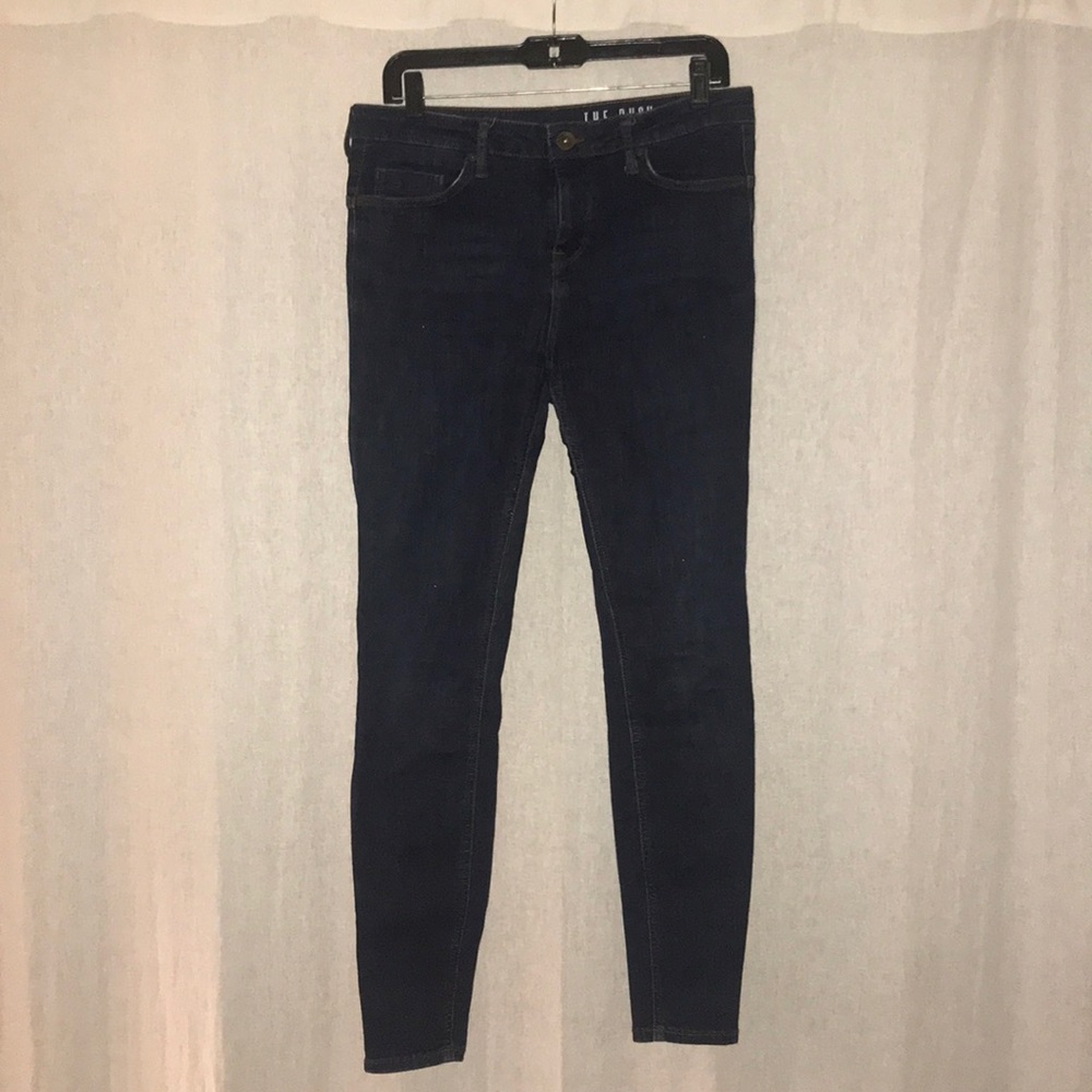 Mid-rise dark wash stretch skinny jeans